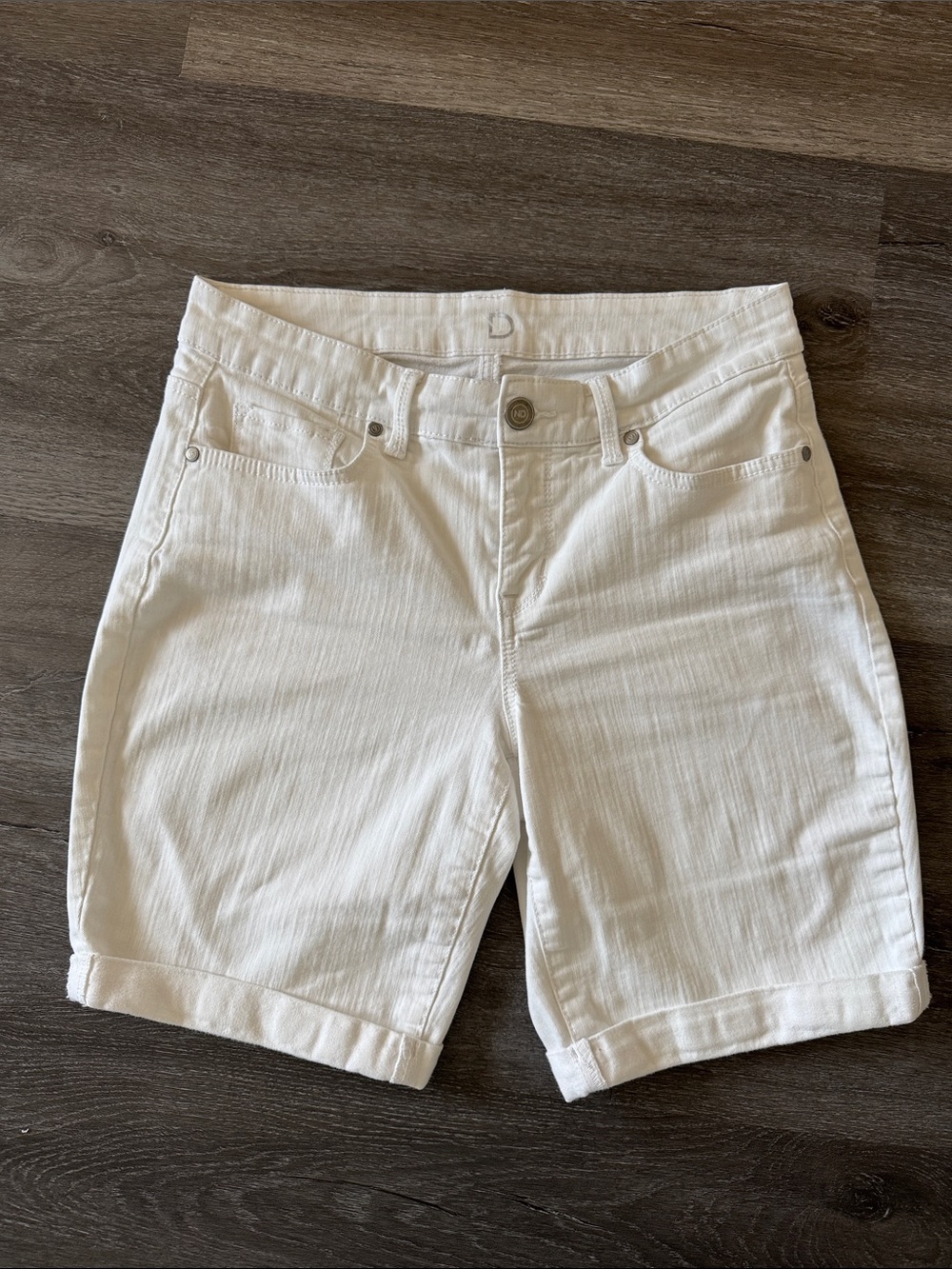 Women's White Denim Roll-Cuff Jean Shorts